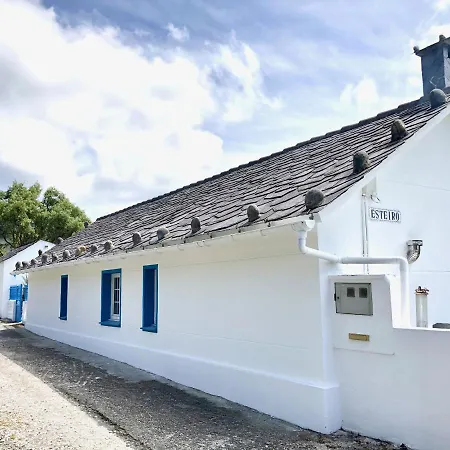 The Cliffs - Esteiro Saltwater Country house Porto do Barqueiro